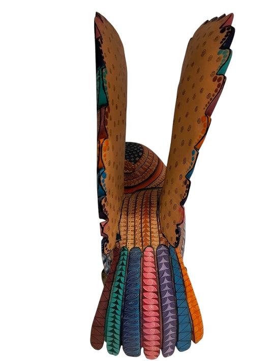 Alebrije de Búho con Alas Extendidas Tallado y Pintado a Mano