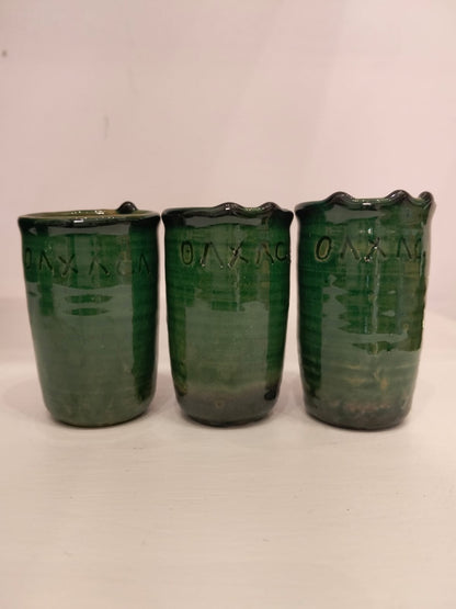 Set de 3 Mezcaleros de Barro con Forma de Carrizo Verde – Hechos y Pintados a Mano