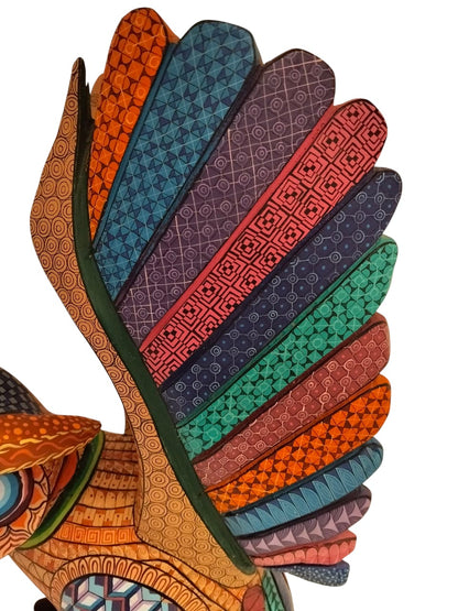 Alebrije de Búho con Alas Extendidas Tallado y Pintado a Mano