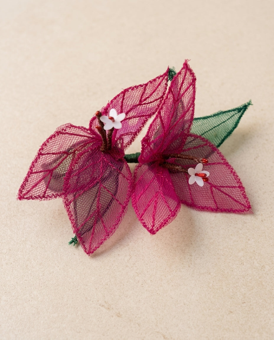 Aretes artesanales de tela en forma de flor de bugambilia – pendientes mexicanos hechos a mano