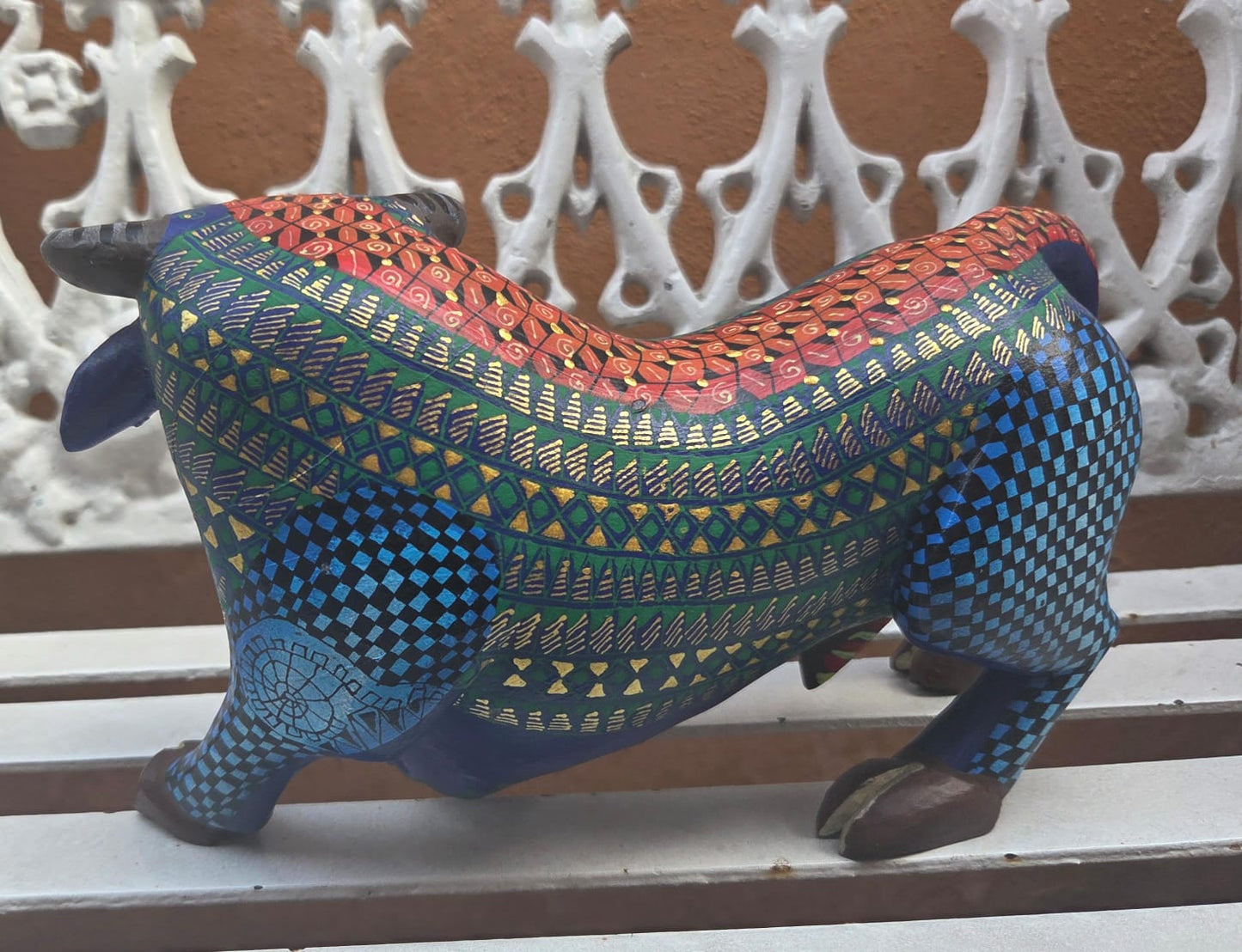 Toro Alebrije índigo