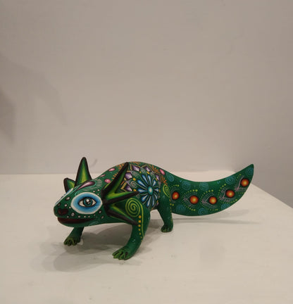 Alebrije de Ajolote Verde Multicolor Hecho a Mano – 15 cm